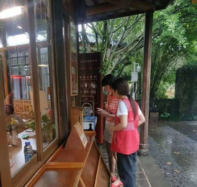 秀英區新時代文明實踐志愿服務活動日報(8月22日) — 旅游咨詢服務專場紀實